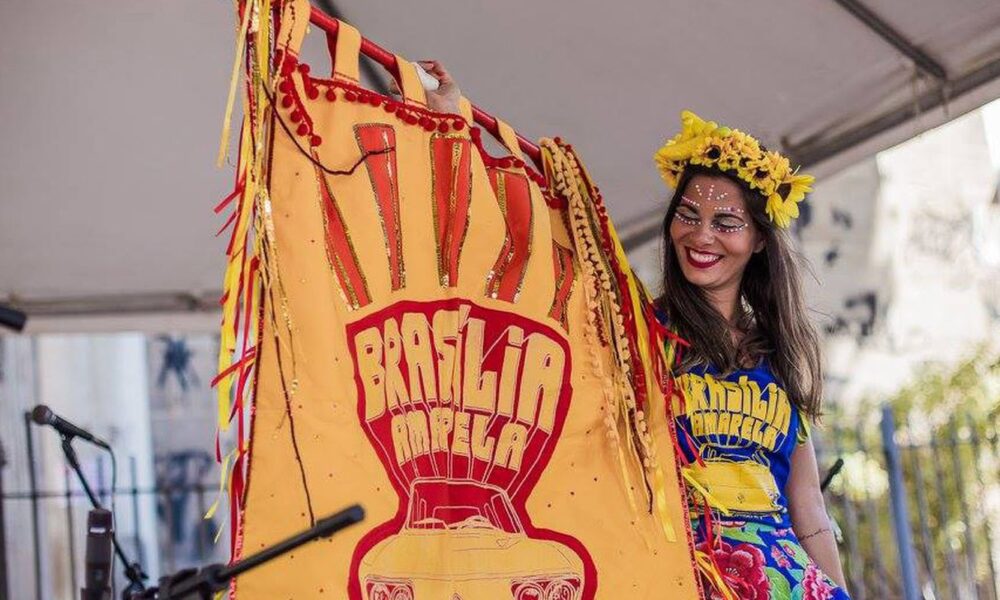 brasilia-amarela-completa-10-anos-homenageando-mamonas-no-carnaval