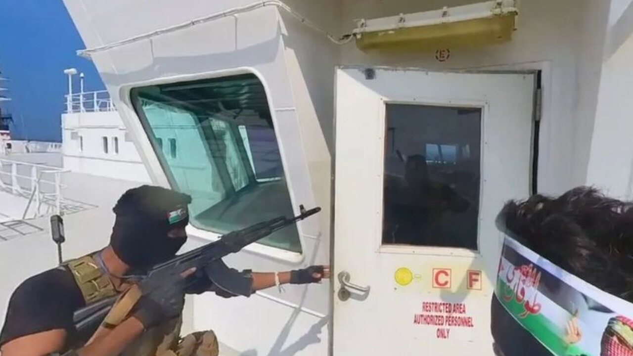 rebeldes-houthis-do-iemen-atacam-navio-com-milho-do-brasil-que-ia-para-o-ira