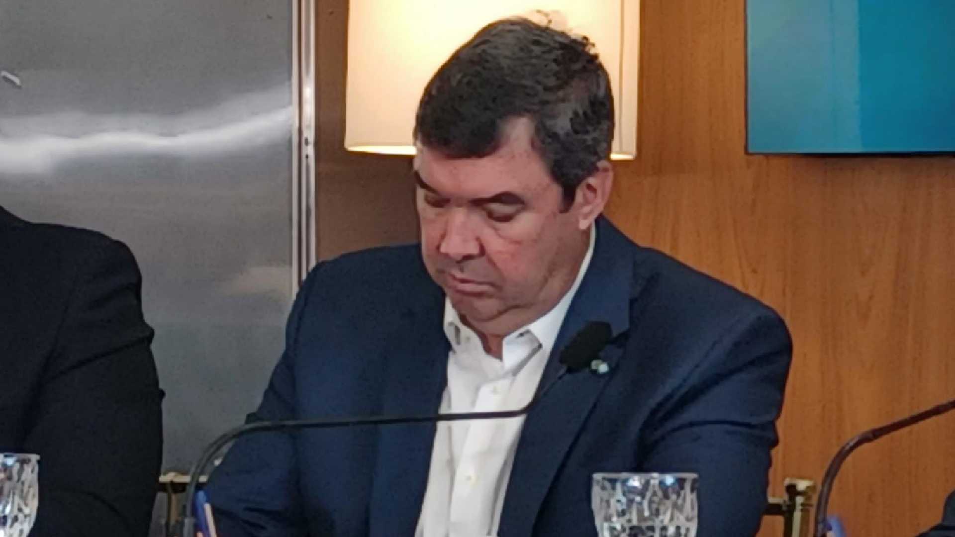 rs-tera-que-ser-ajudado-com-'plano-marshall'-para-se-recuperar-de-estragos,-diz-riedel