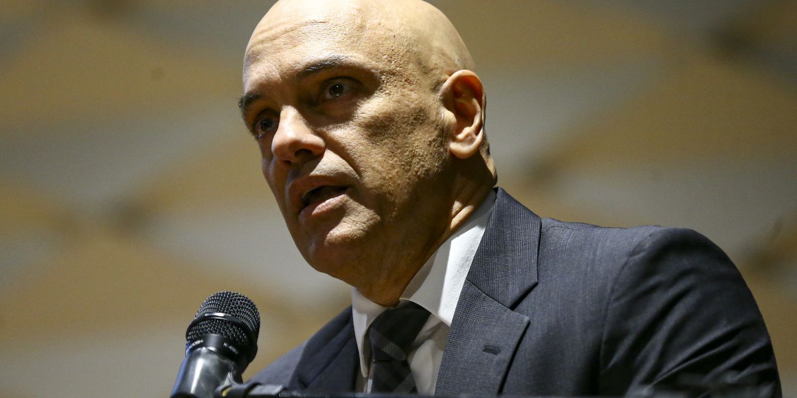 moraes-solta-ex-assessor-de-bolsonaro-investigado-por-trama-golpista