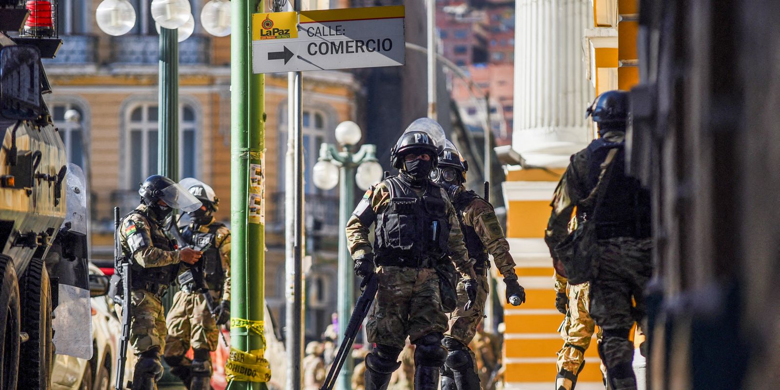 diante-de-tentativa-de-golpe-na-bolivia,-arce-troca-comando-militar