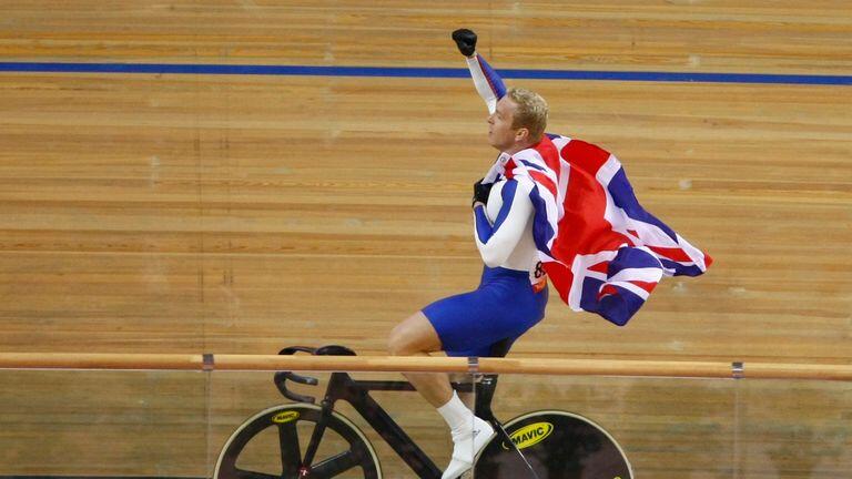 lenda-do-ciclismo,-chris-hoy-revela-diagnostico-de-cancer-terminal:-‘e-sobre-apreciar-a-vida’