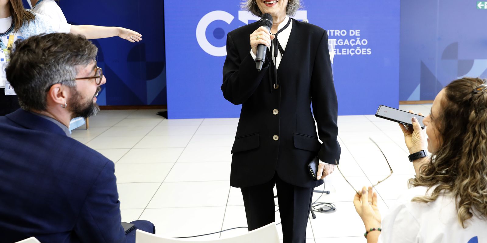 carmen-lucia-promete-pesquisa-sobre-motivos-de-abstencao