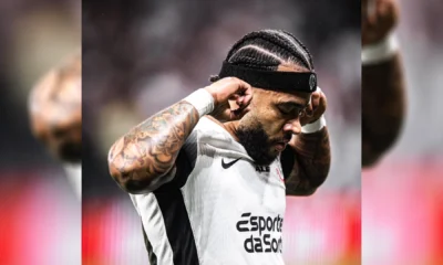 yuri-alberto-e-memphis-marcam,-corinthians-supera-o-gremio-e-termina-2024-em-alta