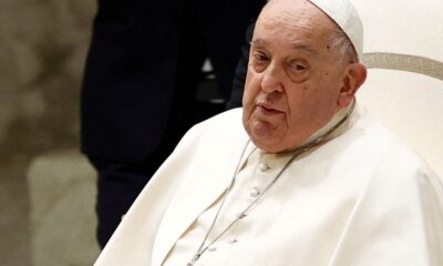 papa-pode-aparecer-neste-domingo-para-saudacao-aos-fieis,-diz-vaticano