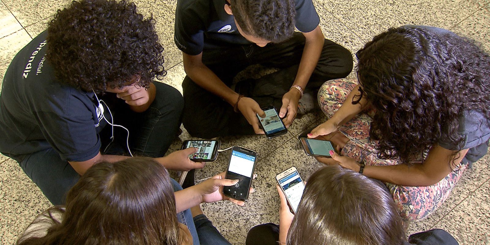 adolescentes-nao-tem-apoio-para-lidar-com-redes-sociais,-diz-pesquisa