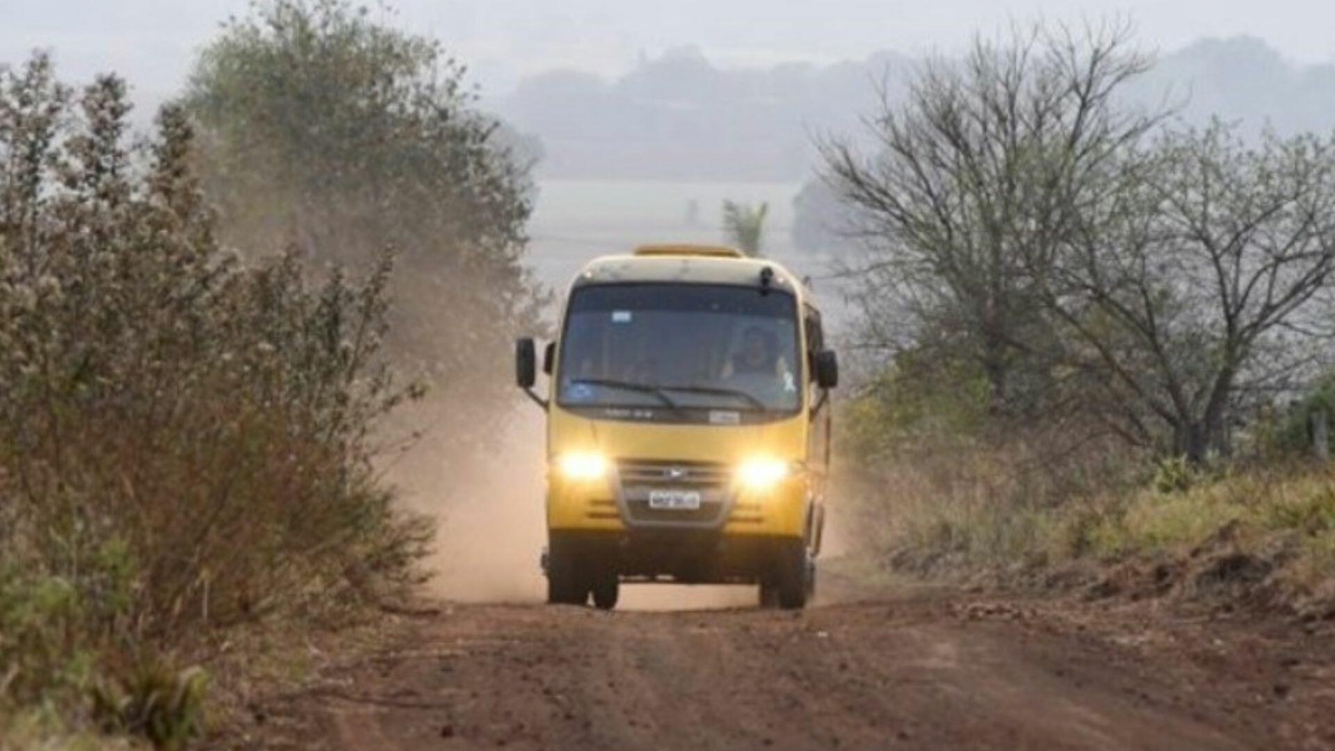 ministerio-publico-investiga-condicoes-de-transporte-escolar-em-dois-irmaos-do-buriti