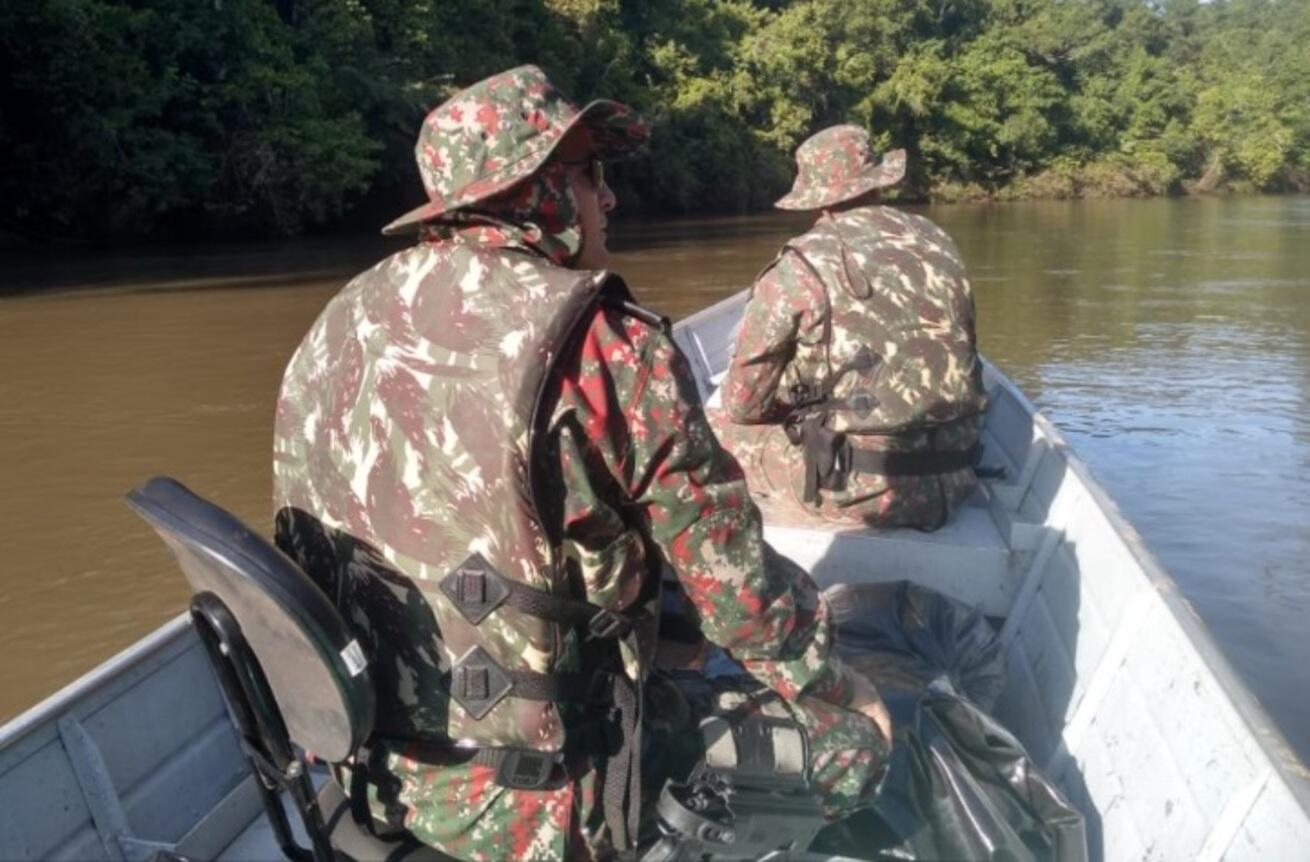 policia-autua-proprietario-rural-por-construcao-irregular-as-margens-do-rio-taquari