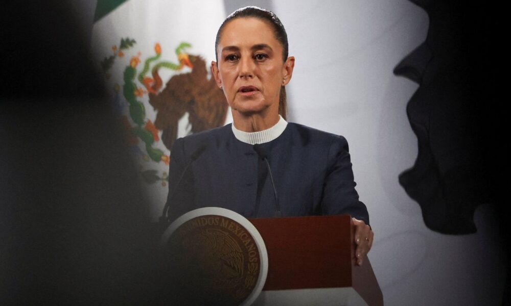 presidente-mexicana-e-vitima-de-assedio-nas-ruas-da-cidade-do-mexico