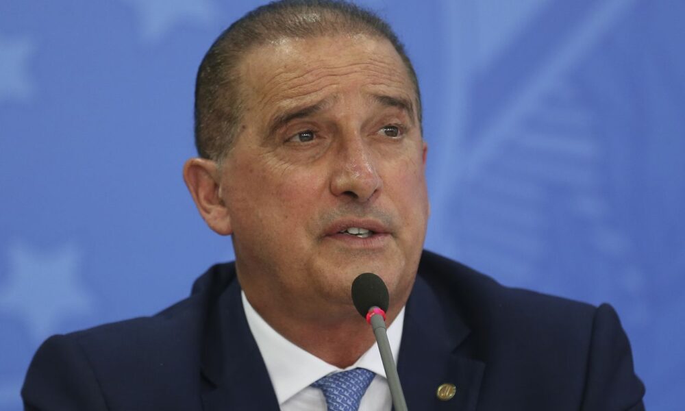 problemas-com-descontos-eram-recorrentes,-diz-ministro-de-bolsonaro