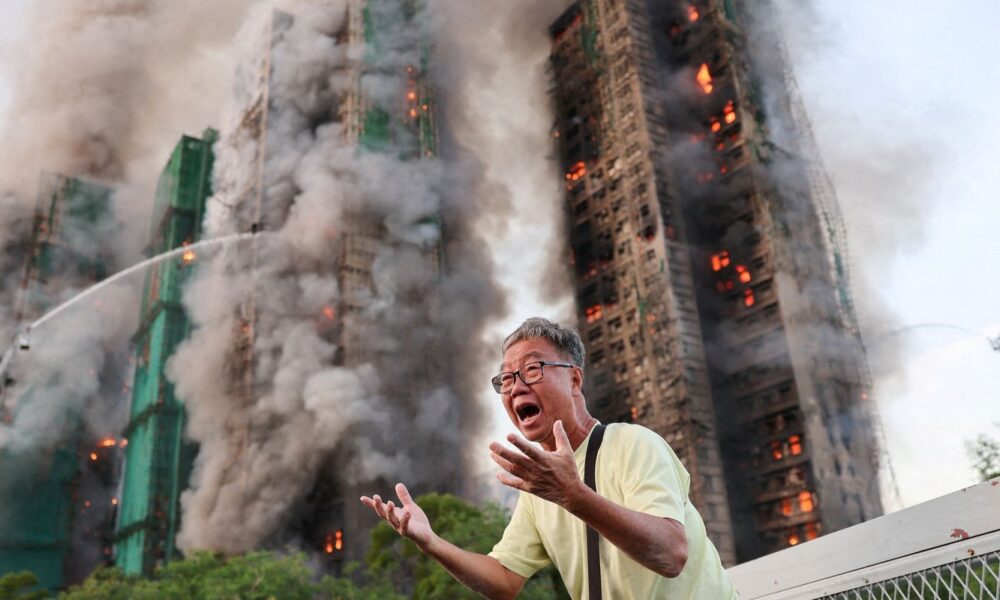 incendio-em-predios-de-hong-kong-deixa-pelo-menos-quatro-mortos