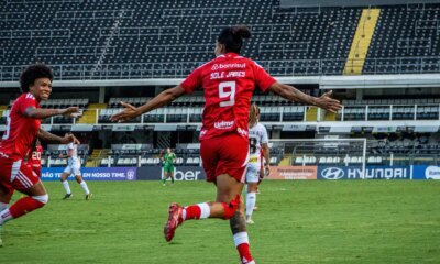 inter-aplica-3-a-0-no-santos-fora-de-casa-pelo-brasileirao-feminino
