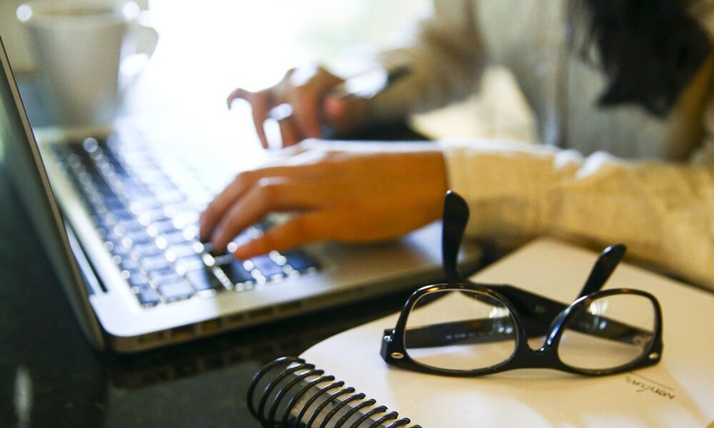 onu-mulheres-revela-avanco-da-violencia-online-contra-jornalistas