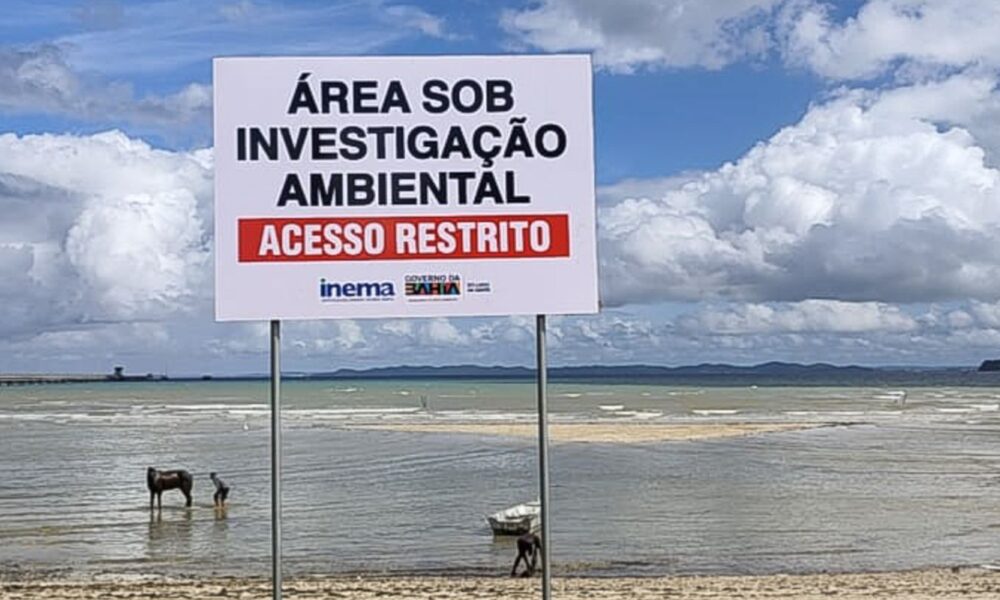 comunidade-na-orla-baiana-sofre-ha-100-dias-com-contaminacao-da-praia