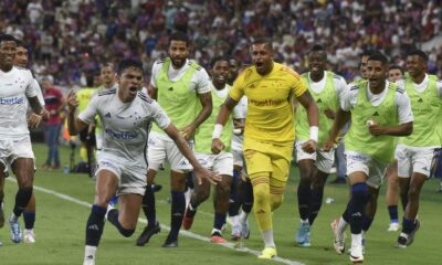 cruzeiro-vence-fortaleza-e-deixa-zona-de-rebaixamento