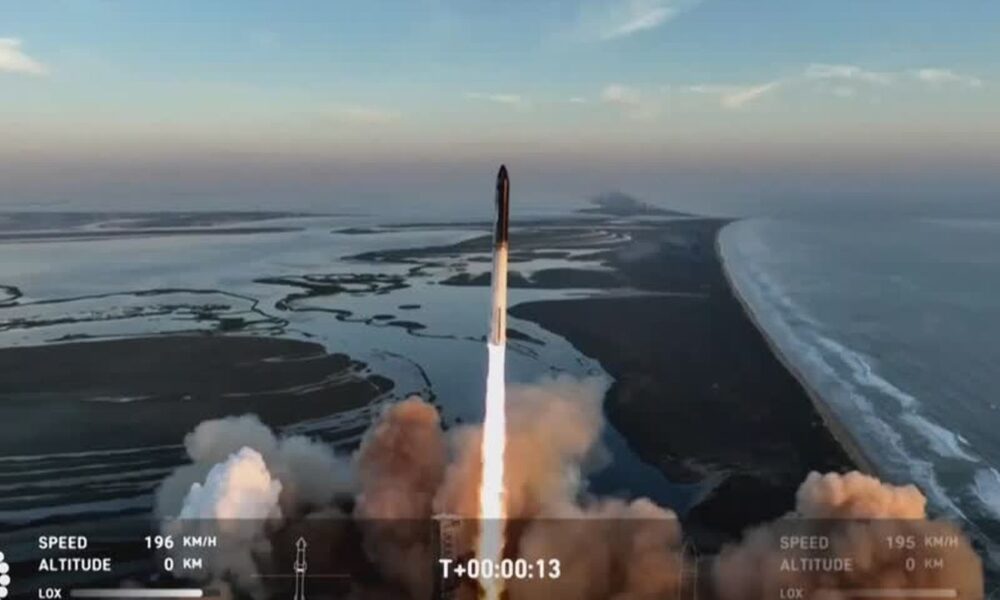 spacex-lanca-foguete,-mas-propulsor-explode-apos-separar-da-starship