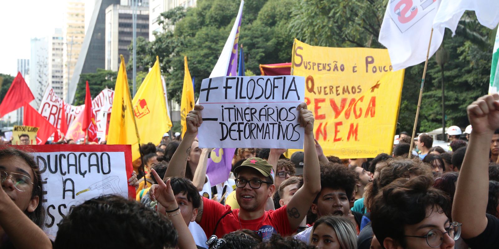 votacao-do-relatorio-do-novo-ensino-medio-e-adiada-para-2024