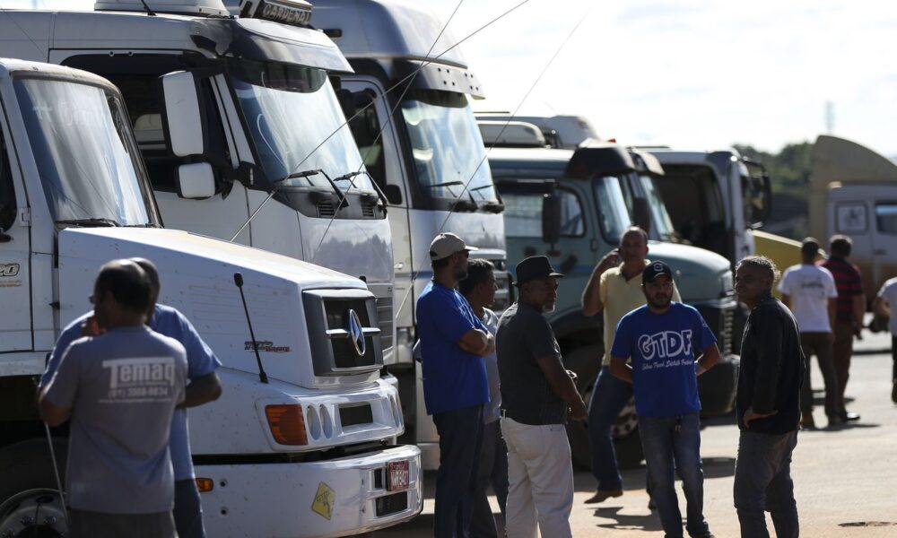 prf-inicia-fiscalizacao-educativa-sobre-exame-toxicologico 