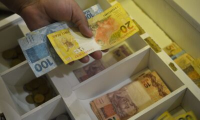 salario-minimo-de-r$-1.412-entra-em-vigor-nesta-segunda-feira