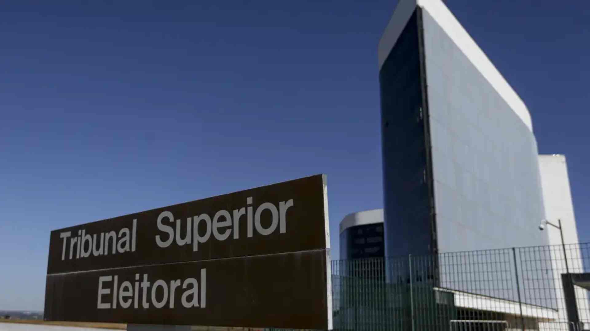 tse-propoe-regras-sobre-fake-news-e-uso-de-inteligencia-artificial-nas-eleicoes-de-2024