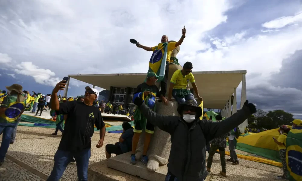 um-ano-apos-tentativa-de-golpe,-stf-mantem-66-presos-–-folha-de-dourados-–-noticias-de-dourados-ms-e-regiao