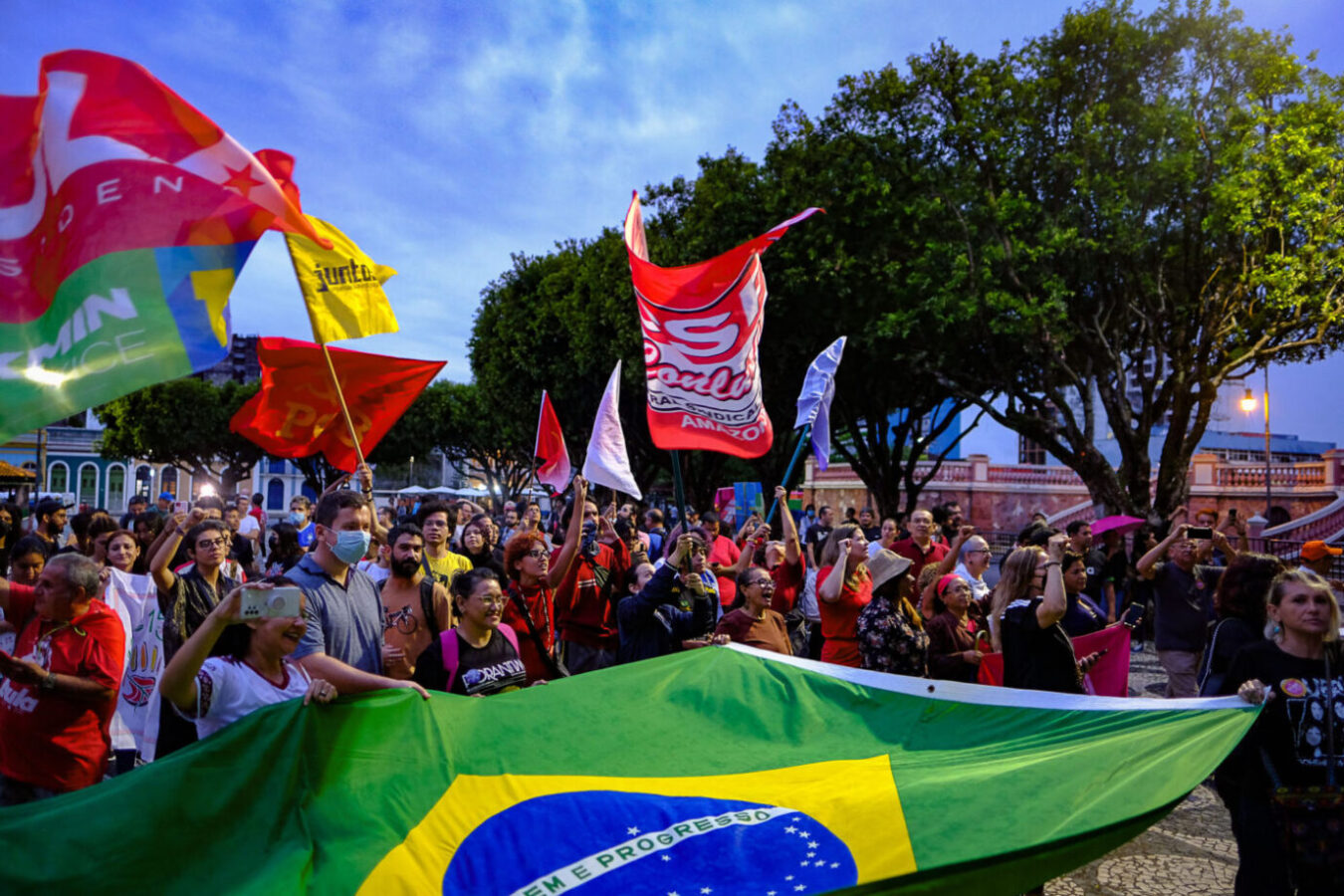 ato-pela-democracia-nesta-segunda-feira-tera-mobilizacoes-em-capitais-–-folha-de-dourados-–-noticias-de-dourados-ms-e-regiao