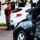 suspeitos-de-roubar-carro-sao-baleados-por-policial-de-folga-no-aero-rancho