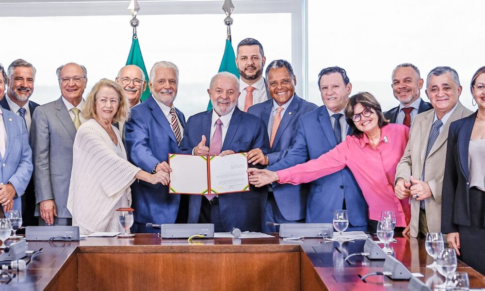 lula-sanciona-lei-que-define-revisao-de-pagamento-de-servicos-do-sus