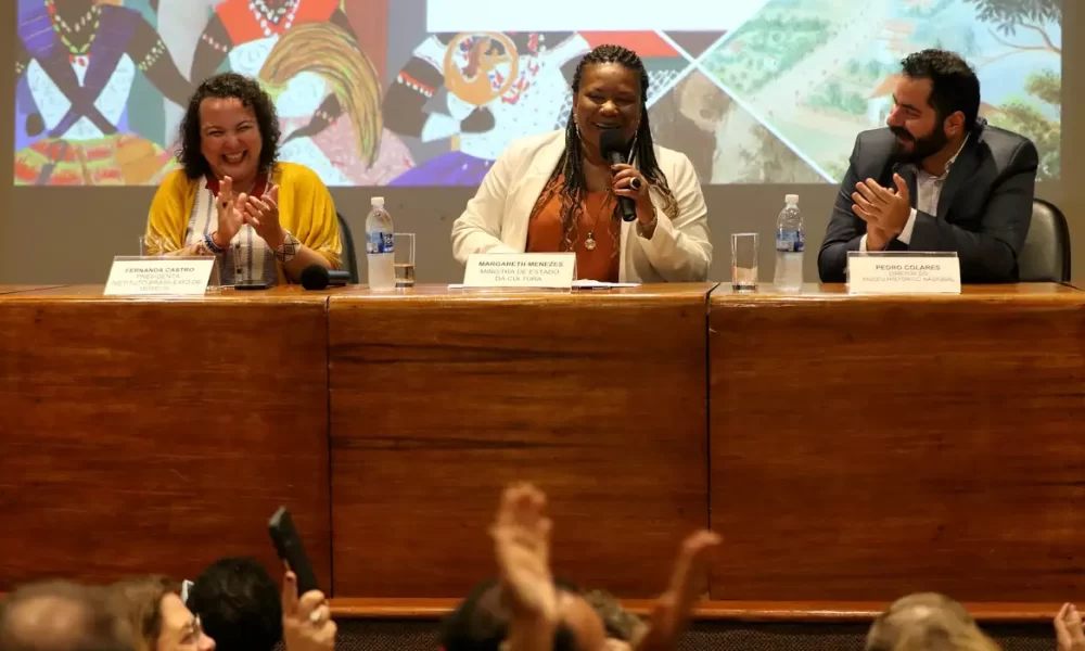 ministra-celebra-cultura-brasileira-em-festa-de-15-anos-do-ibram-–-folha-de-dourados-–-noticias-de-dourados-ms-e-regiao