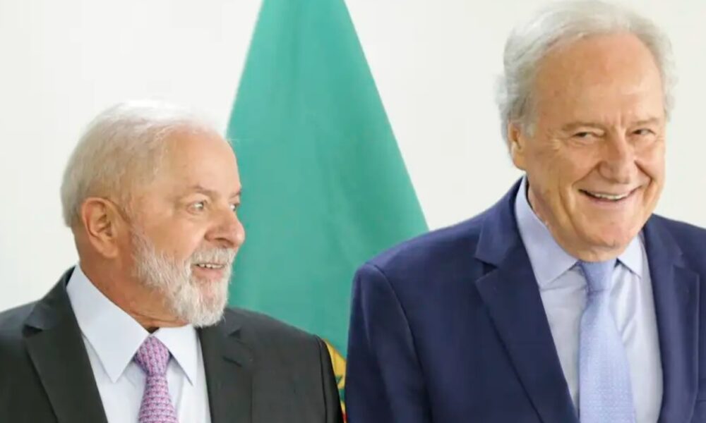 lula-assina-nomeacao-de-lewandowski-no-ministerio-da-justica