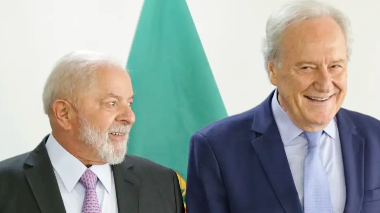 lula-assina-nomeacao-de-lewandowski-no-ministerio-da-justica