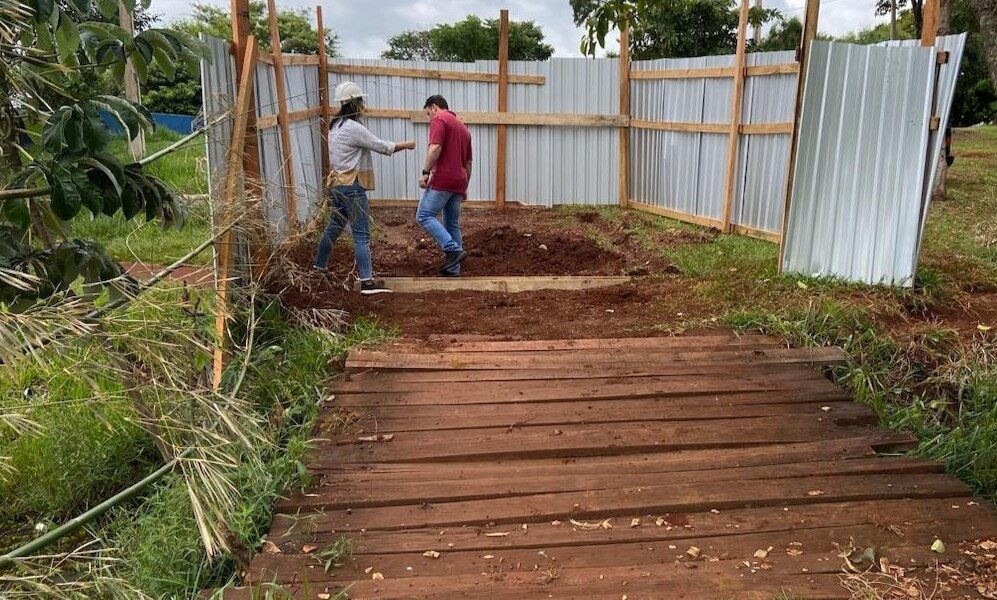 novas-pontes-do-parque-do-lago-serao-de-material-ecologicamente-correto-e-duravel-|-portal-prefeitura-de-dourados