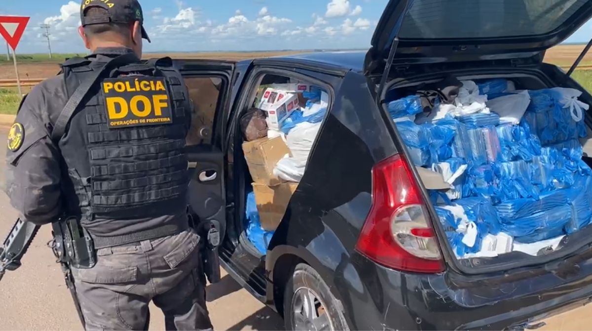 carro-carregado-com-mais-de-r$-160-mil-em-produtos-de-contrabando-e-apreendido-em-ms