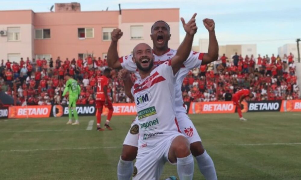 internacional-comeca-com-reservas-e-acaba-derrotado-pelo-guarany-no-gauchao