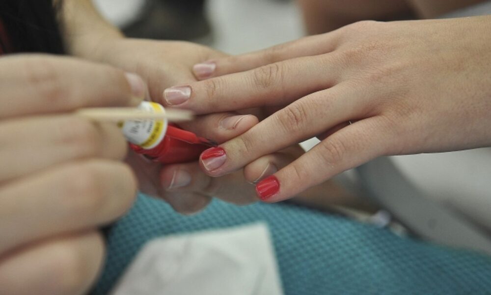 setor-de-servicos-avanca-2,3%-em-2023,-revela-o-ibge