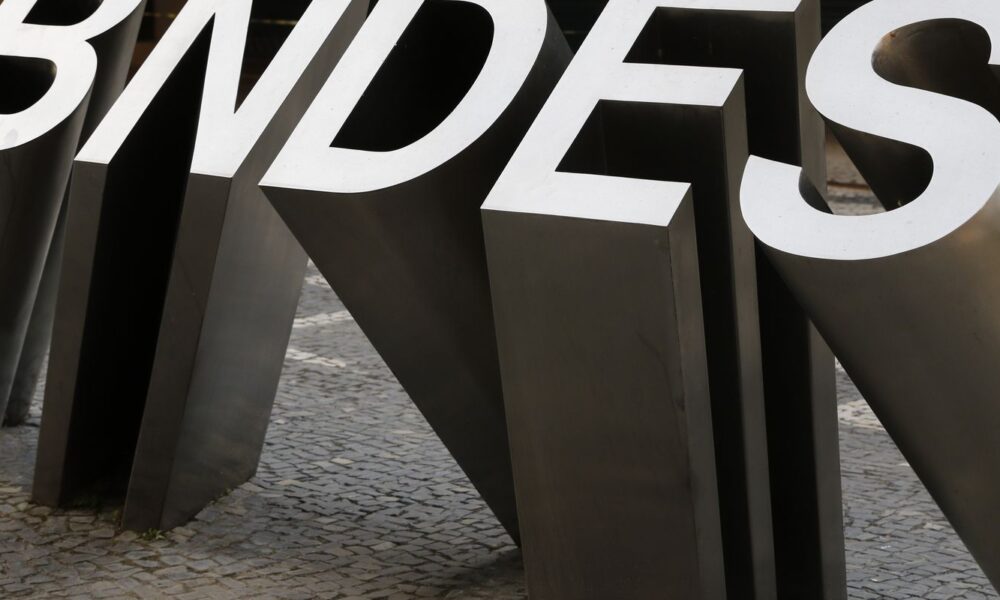 pesquisa-mostra-que-bndes-tem-melhor-avaliacao-popular-desde-2015