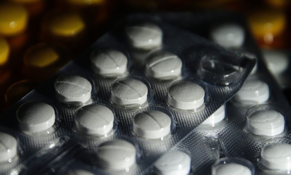 associacao-alerta-para-uso-de-substancias-psicoativas-por-motoristas