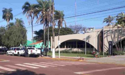 tornozeleira-‘entrega’-alvo-de-operacao-do-gaeco-proibido-de-entrar-na-prefeitura-de-sidrolandia
