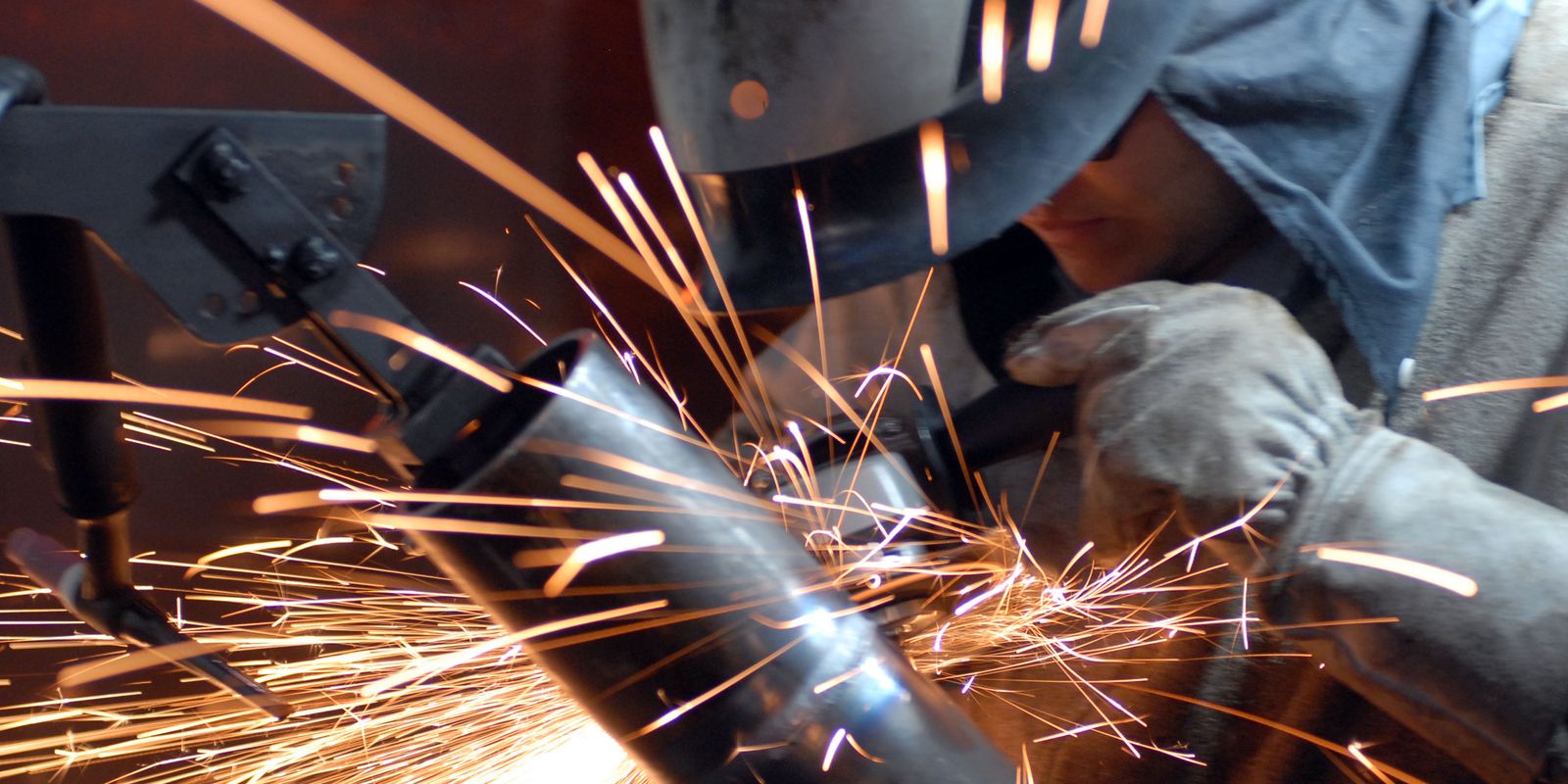 producao-da-industria-cai-1,6%-de-dezembro-para-janeiro