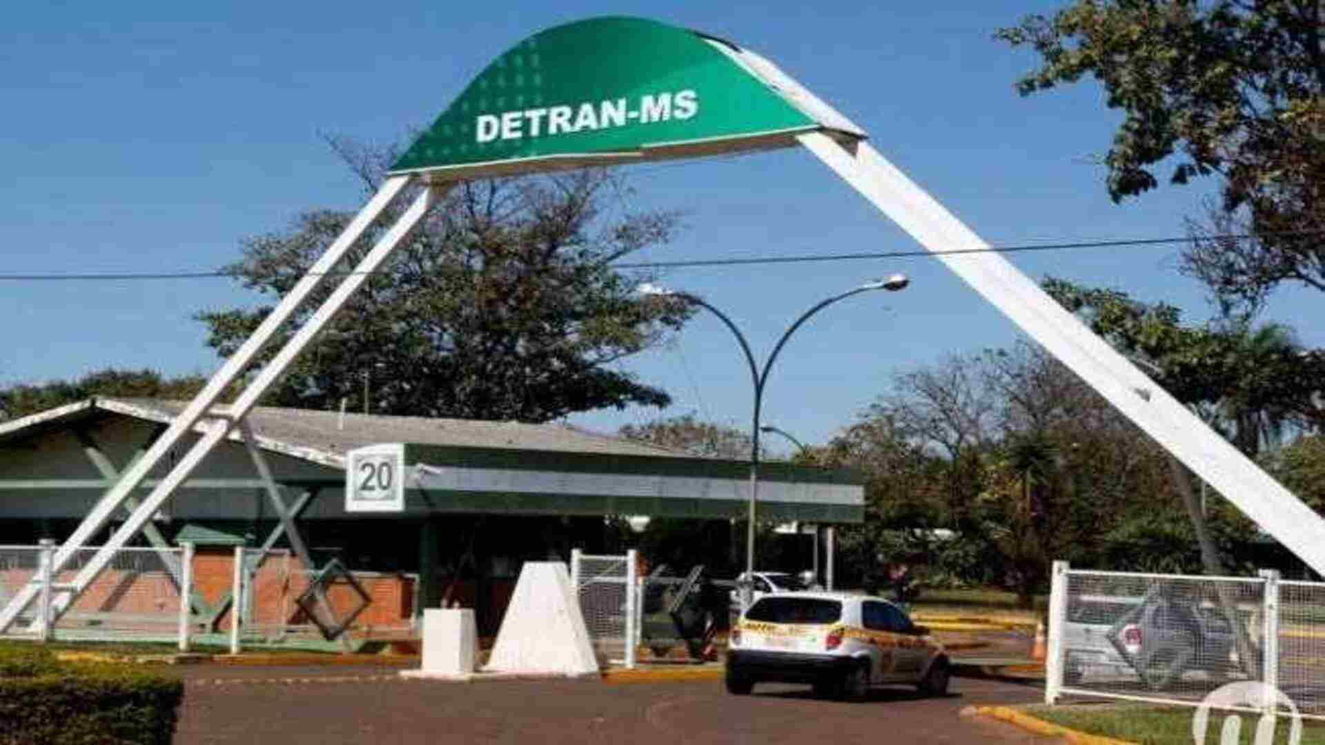 detran-de-ms-abre-leilao-de-veiculos-apreendidos-com-196-lotes-entre-carros-e-motos-e-sucata