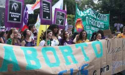 na-paulista,-marcha-pede-legalizacao-do-aborto-e-igualdade-de-genero