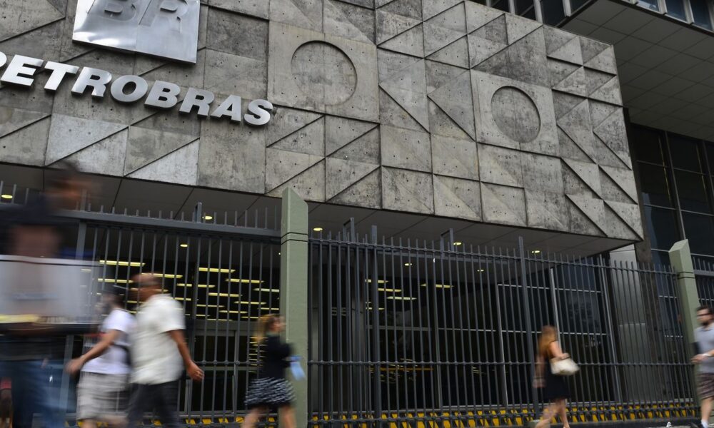 conselho-pode-distribuir-dividendos-da-petrobras-“em-momento-oportuno”