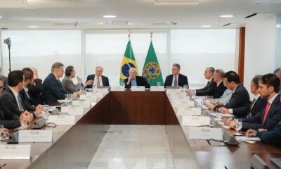 governo-e-montadoras-debatem-producao-de-carros-bioeletricos-no-brasil