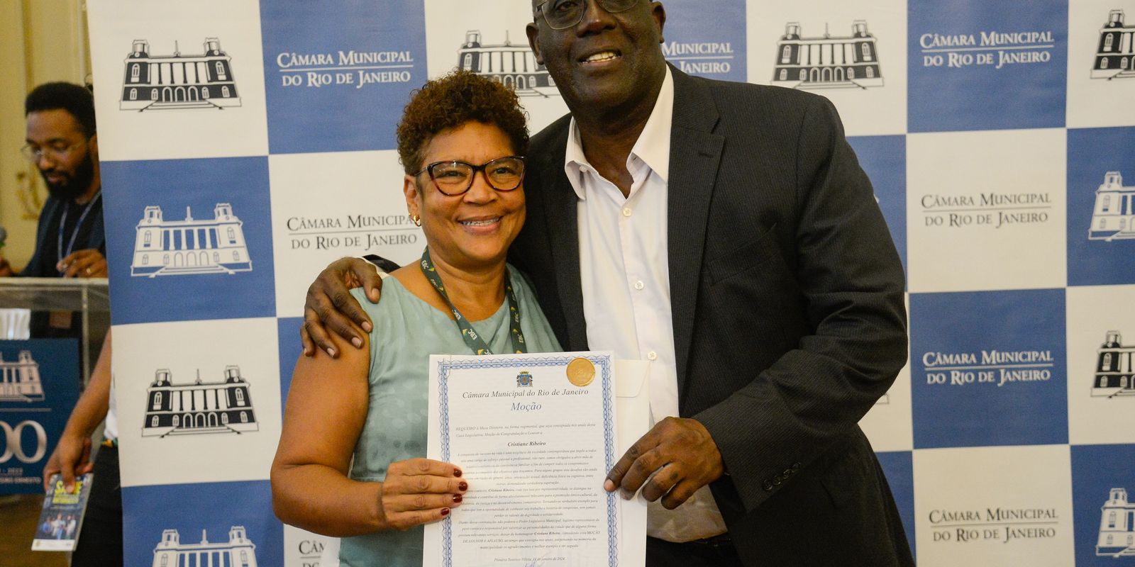 jornalista-da-radio-nacional-e-homenageada-na-camara-municipal-do-rj