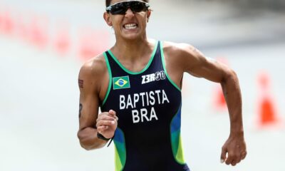 triatleta-luisa-baptista-da-primeiros-passos-apos-sofrer-atropelamento