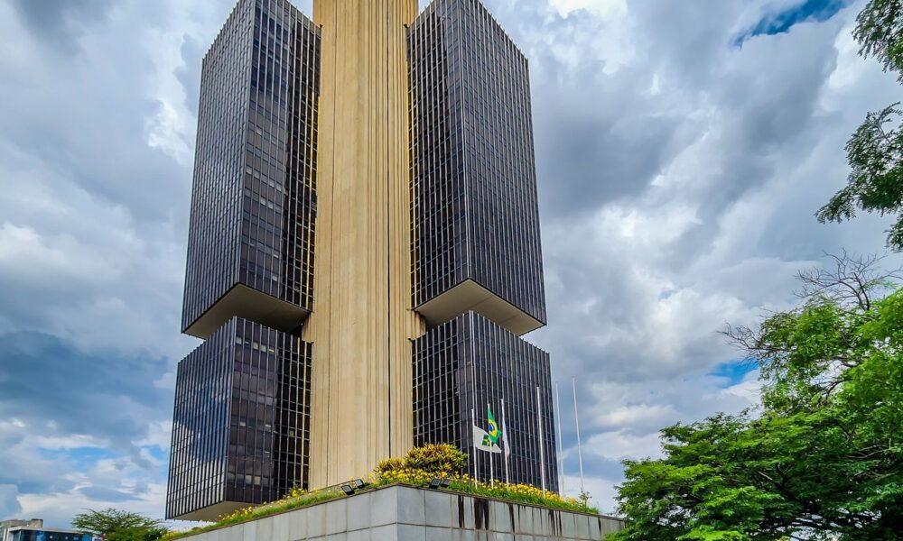 copom-reduz-juros-basicos-da-economia-para-10,75%-ao-ano