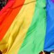 lei-que-preve-prisao-de-pessoas-lgbtqia+-no-iraque-desencadeia-protestos-diplomaticos