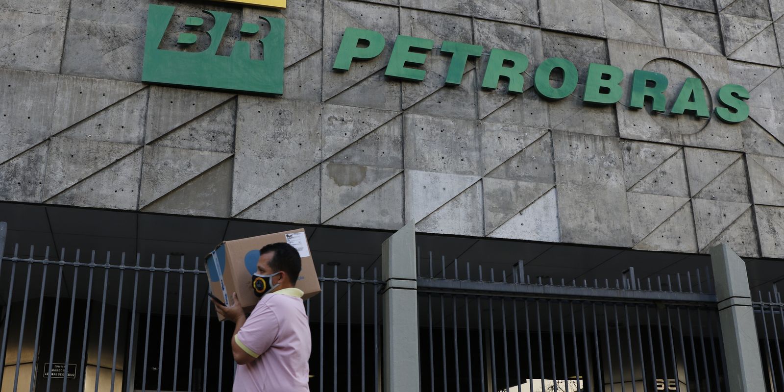 governo-aguarda-informacoes-da-petrobras-para-definir-dividendos