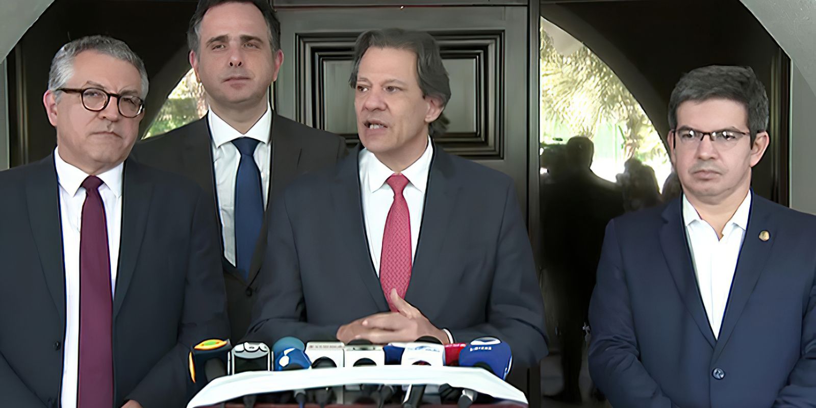 haddad-quer-enviar-projeto-da-divida-dos-estados-apos-voltar-dos-eua