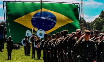 no-dia-do-exercito,-autoridades-recebem-medalha-e-exaltam-parceria-com-forcas-armadas-em-ms